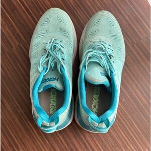 Hoka Bondi